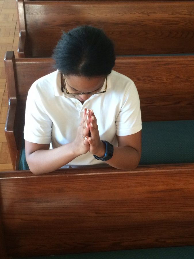 Senior Kylinn Askew confesses her secrets on her last day at Sacred Heart.
Jessica Johnson 15