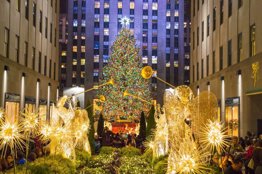 The+2014+Rockefeller+Center+Christmas+Tree.%0ACourtesy+of+Gray+Line+New+York