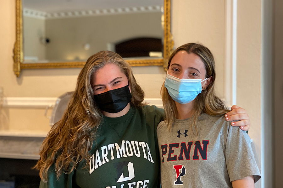 Humans of Sacred Heart - Izzy DeVita 21 and Piper Gilbert 21