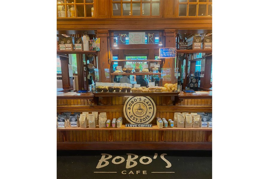 Bobos+Cafe+offers+drinks%2C+meals%2C+and+snacks+for+breakfast+and+lunch.+